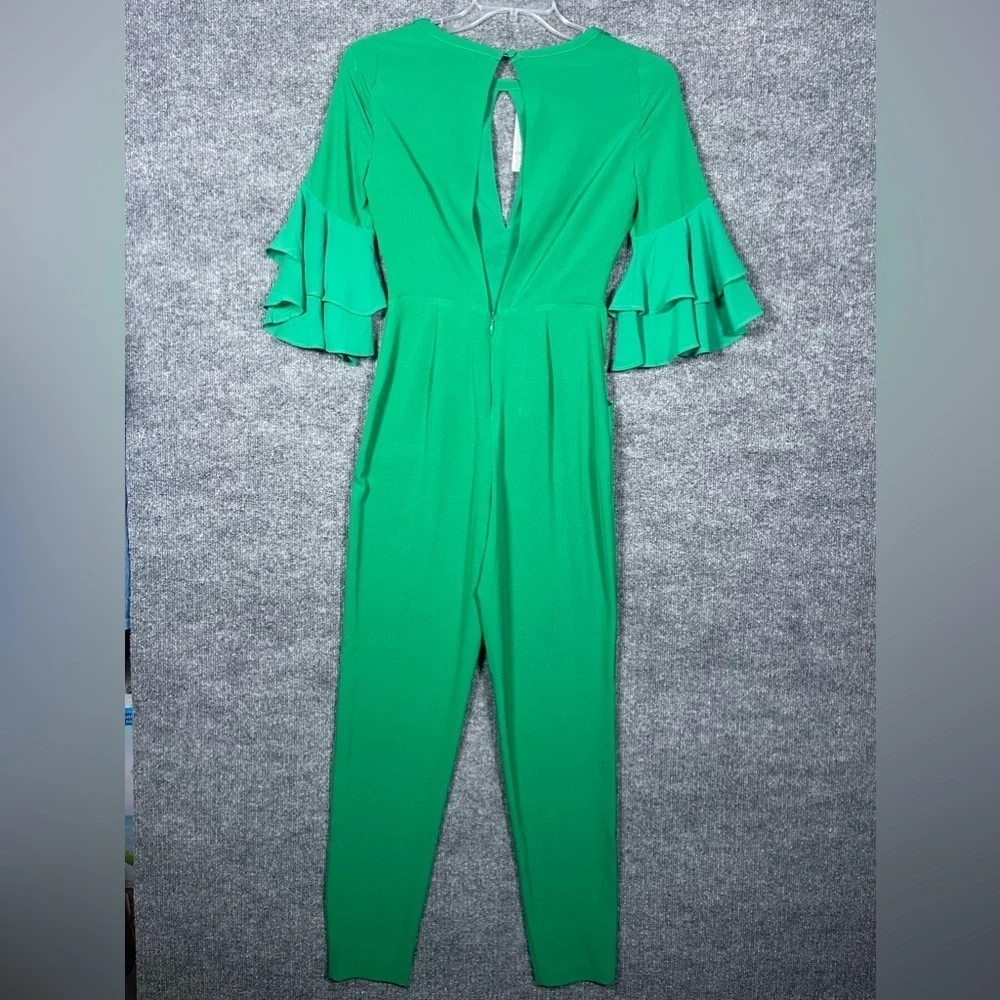 NWT Bebe SZ 0 Kelly Green Nora Jumper Festive Cut Out Tiered Bell Sleeve Pockets